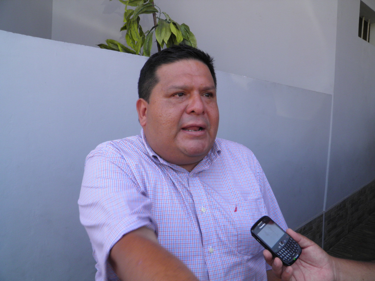 “Victoria Espinoza debe dejar de lado las quejas y ponerse a trabajar”