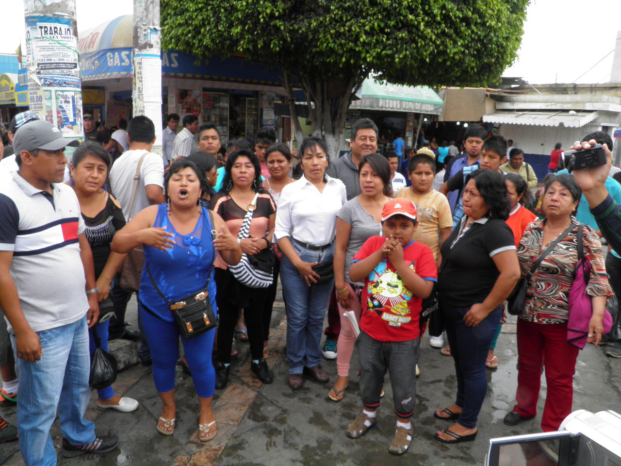 Desalojan a ambulantes de alrededores de Mercado Modelo de Chimbote