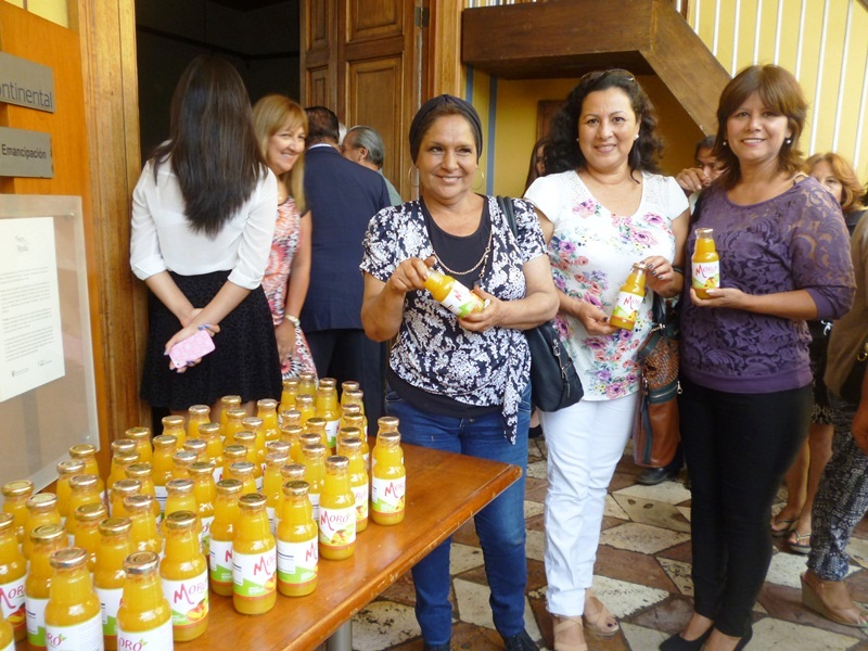 Jugos Moro deleitaron a asistentes a ceremonia de Trujillo en Línea