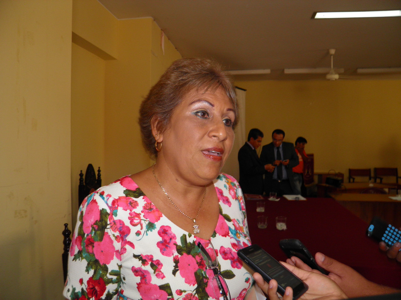 Victoria Espinoza advierte que no permitirá el comercio informal en Chimbote