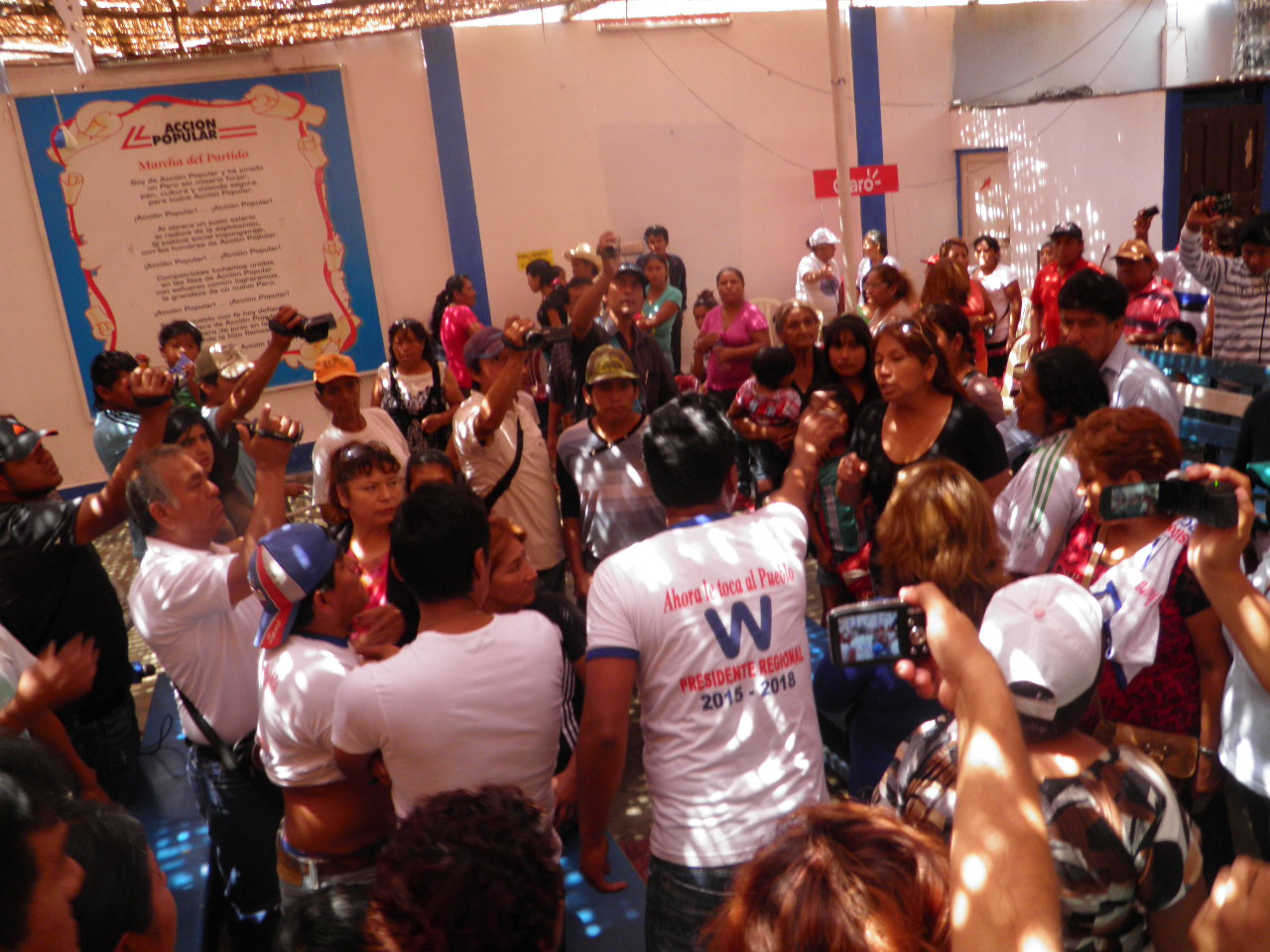 Militantes de "Puro Áncash" se acusan de aprovechamiento y se enfrentan a golpes 