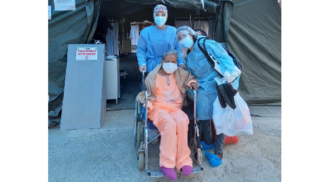 Mamita de 94 años con enfermedad crónica vence al virus en hospital de Chimbote