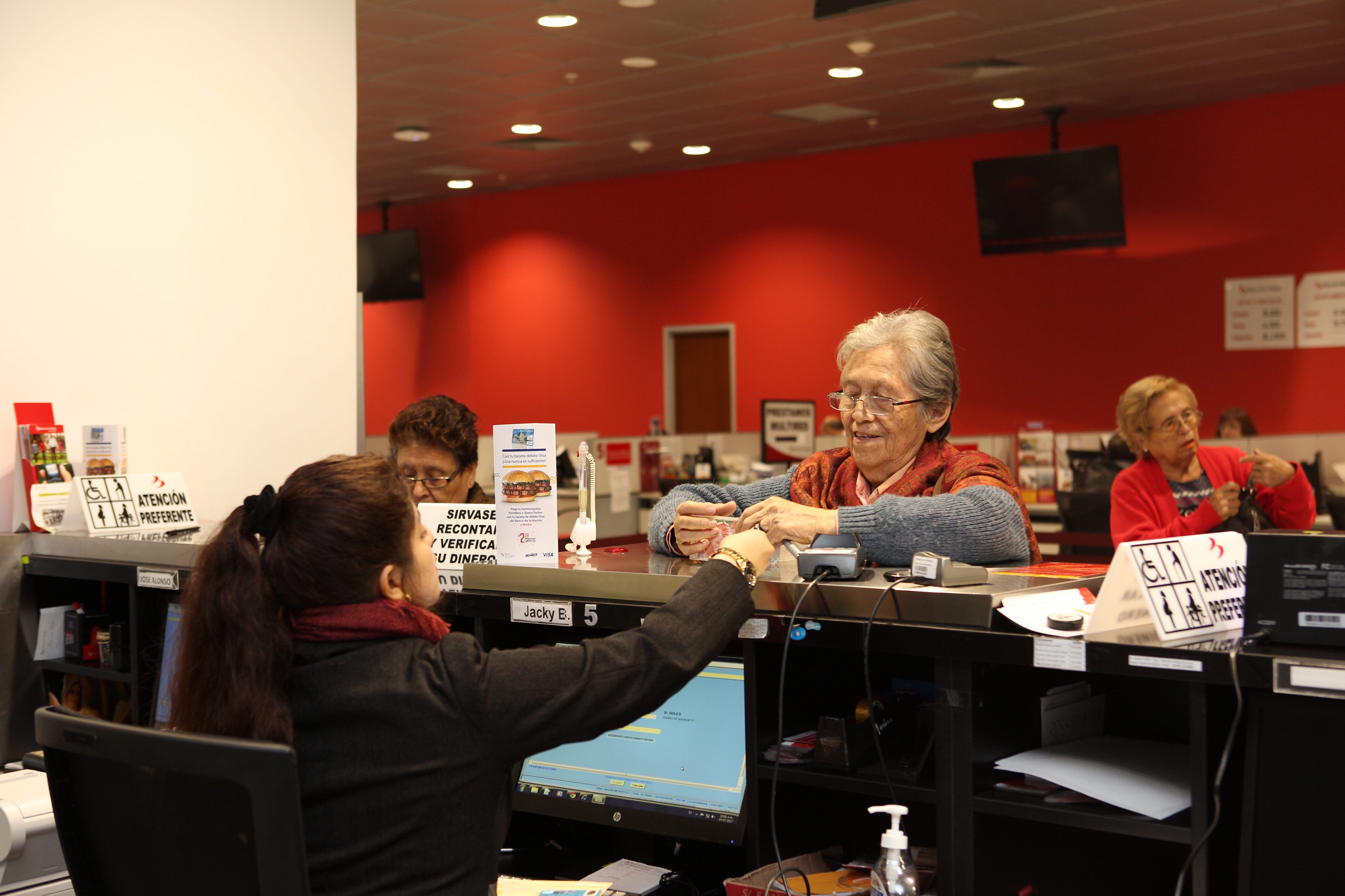 Banco de la Nación devolverá aportes de exfonavistas  que figuran  en 11° relación desde hoy