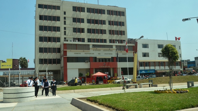  “Justicia en tu comunidad” lleva capacitación a colegio Guzmán Barrón