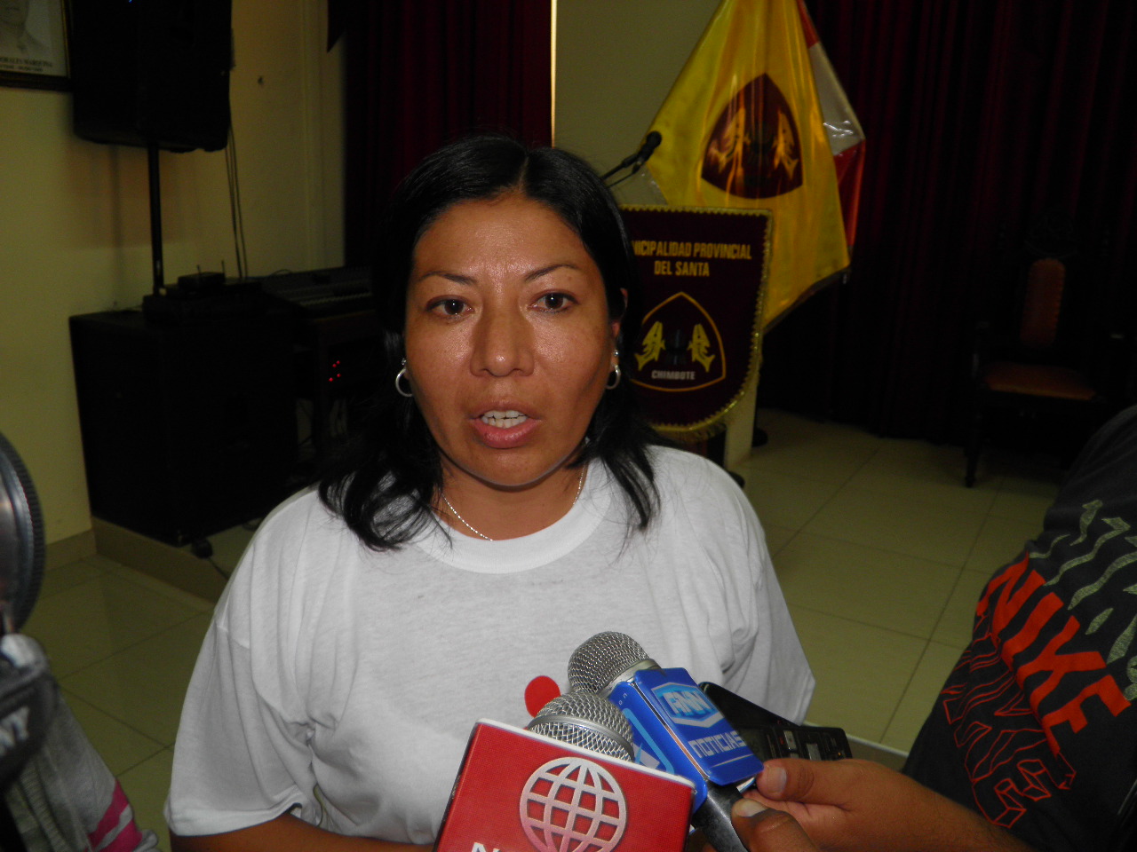 Regidora y funcionaria municipal Paola Huamán responde a cuestionamientos 