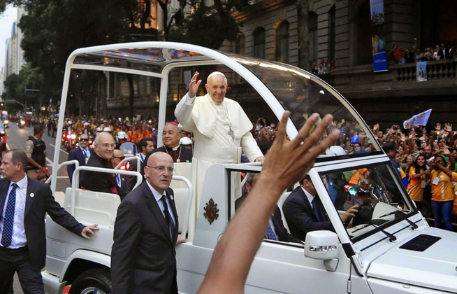 Francisco utilizará el “papamóvil” durante su visita al Perú