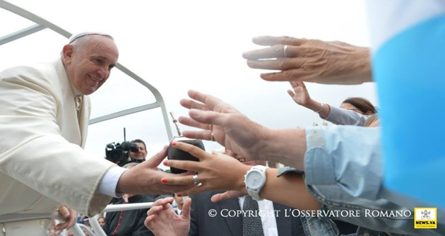 Francisco llama a la fraternidad para construir la paz