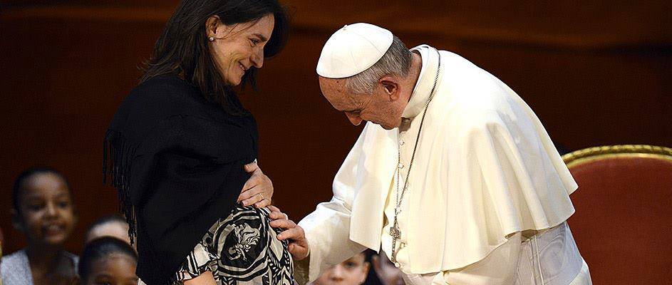 Francisco recuerda que la vida es sagrada e inviolable siempre