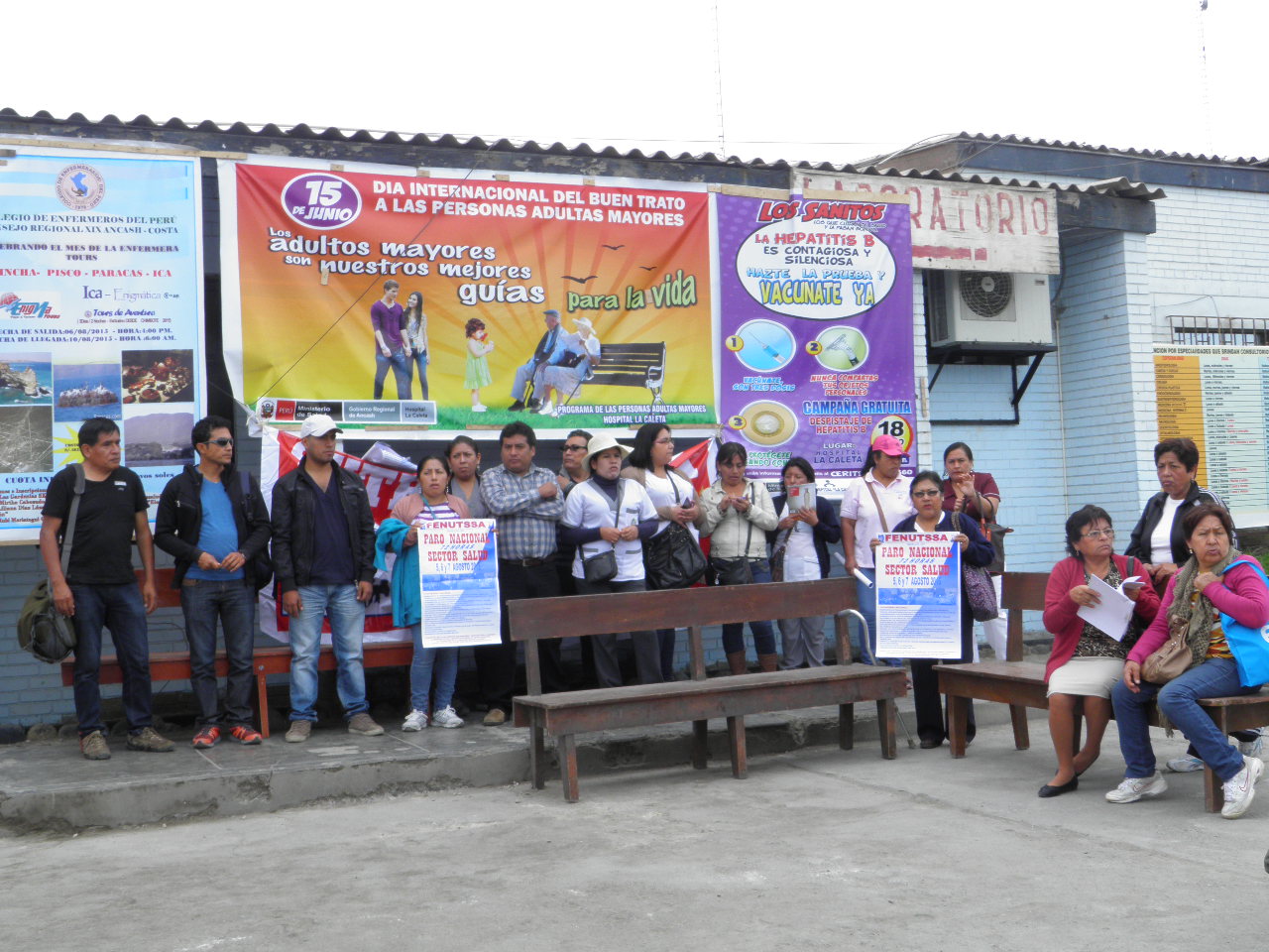 Chimbote: Trabajadores del sector salud se suman a paro de 72 horas 