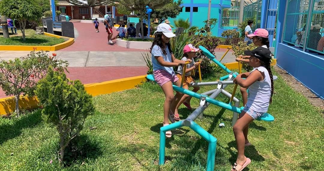 Niña sufrió la amputación de un dedo en accidente en un juego infantil en Chimbote