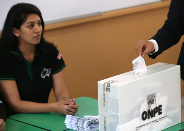 Parques, estadios y coliseos serán locales de votación en comicios del 2021, informa la Onpe