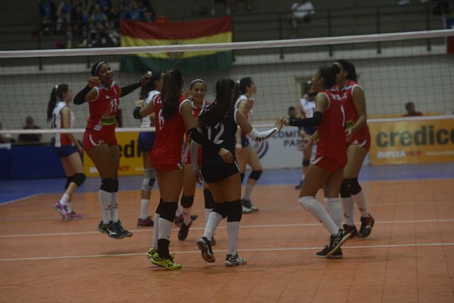 Perú domina el Sudamericano U16 de Vóley en Paraguay