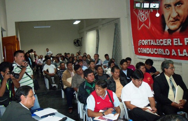 Piden presencia activa de partidos en regiones para revertir desconfianza