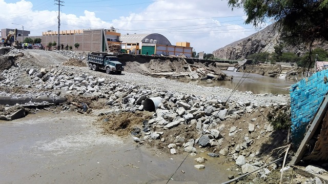 Áncash: Se restablece provisionalmente el pase vehicular en la Panamericana Norte en Coishco