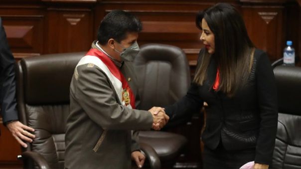 Patricia Chirinos le sugiere a Castillo: "Por el bien del país renuncie y sométase a la justicia"