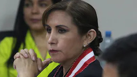  Confirman impedimento de salida por 18 meses contra Patricia Benavides