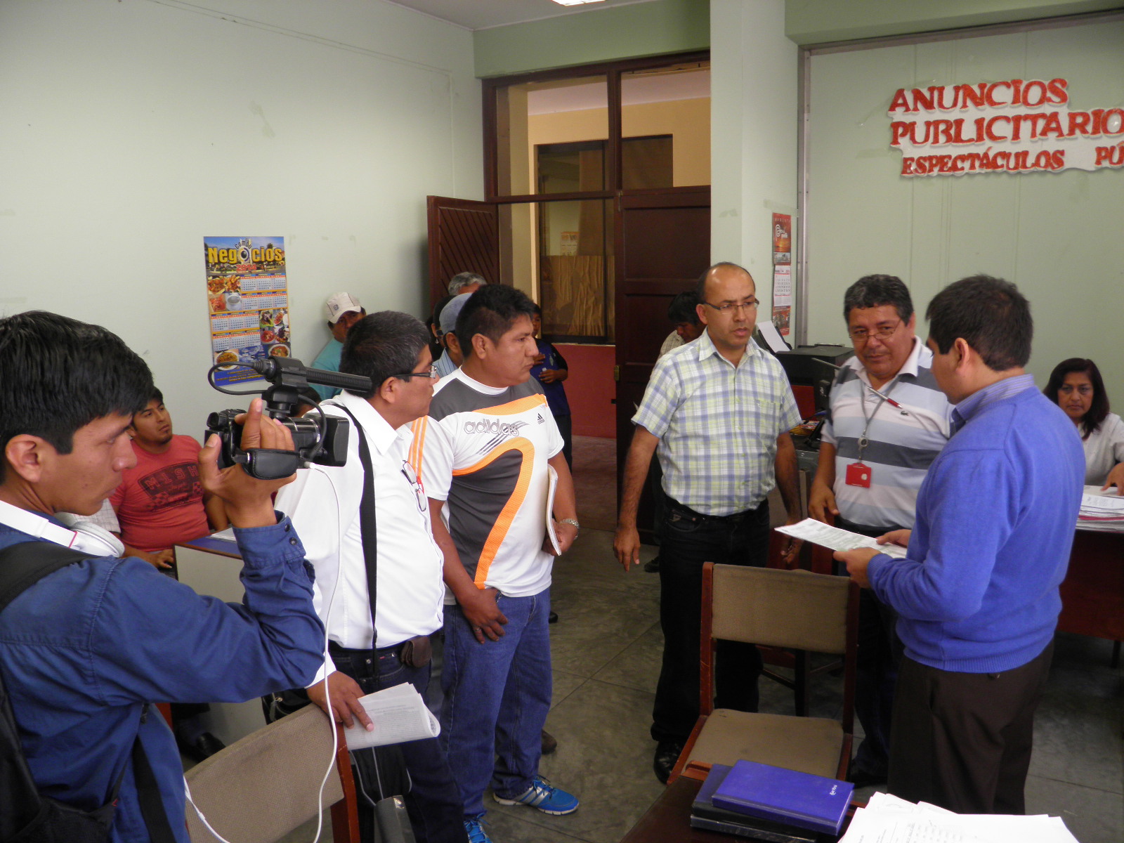 Chimbote: Protagonizan escándalo en la gerencia de Desarrollo Económico de comuna