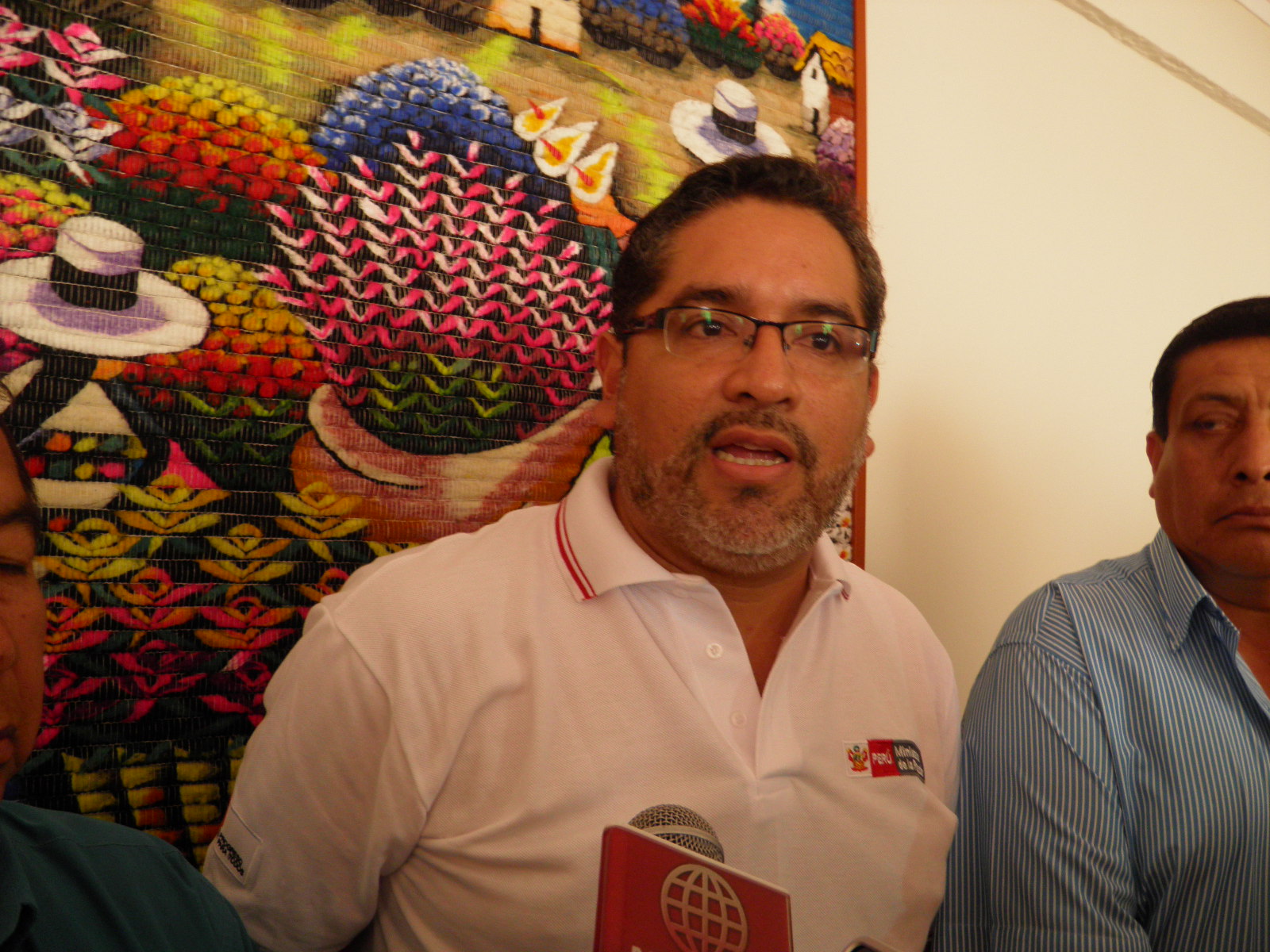 Viceministro de Pesquería llegó a Chimbote y se comprometió en solucionar problemática del sector