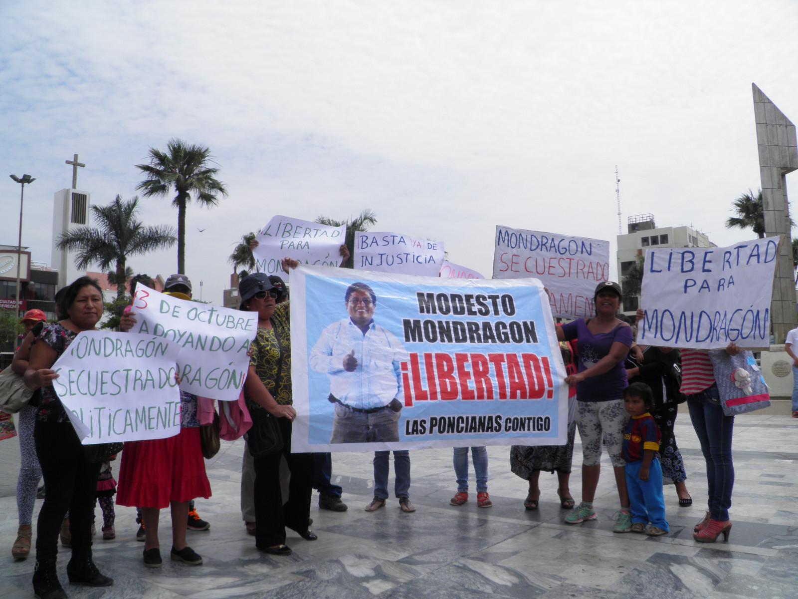 Familiares de exdirigentes involucrados en "La Centralita" y "Nolasco" exigen libertad de procesados