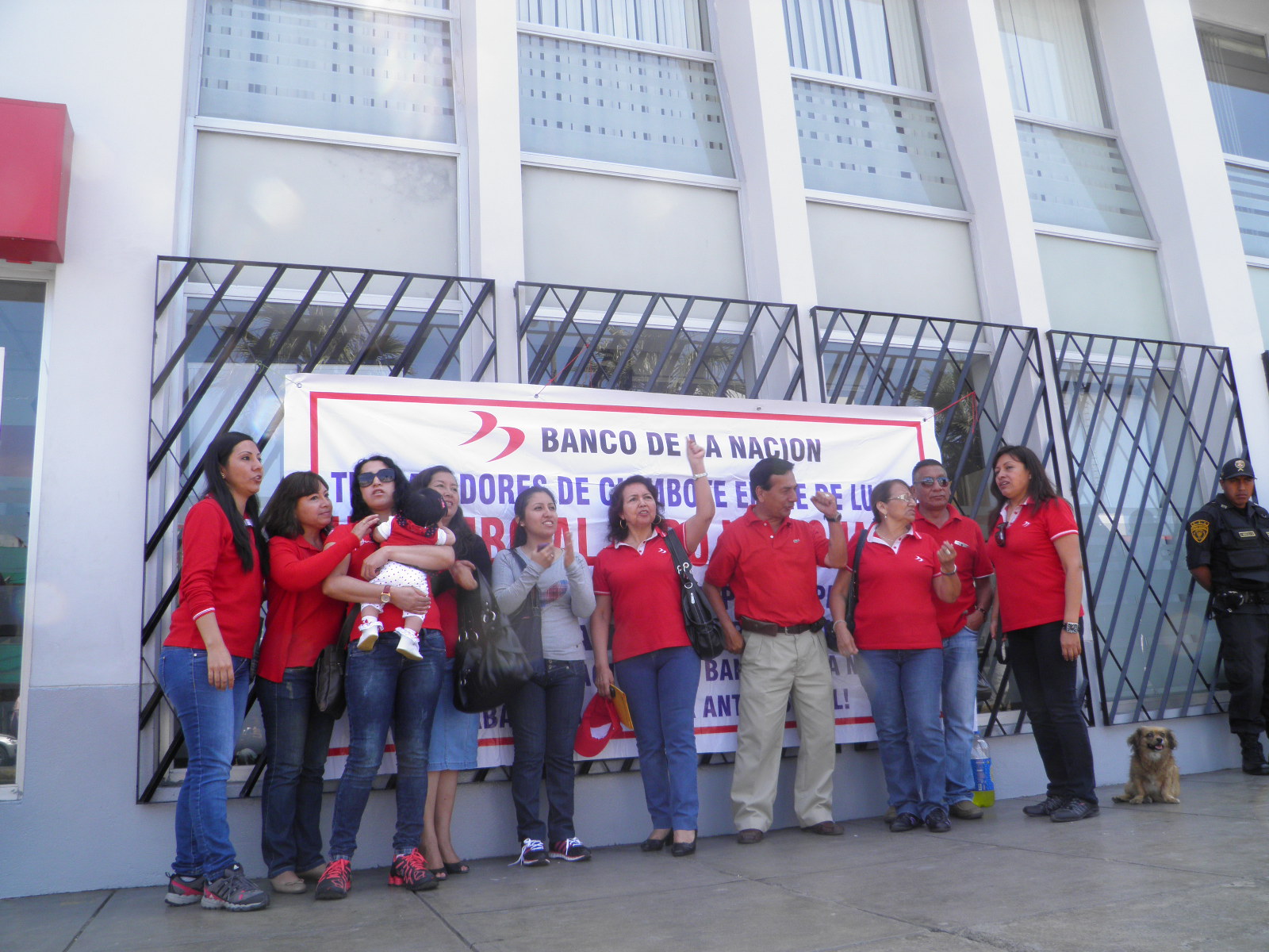 Chimbote: Atención en el Banco de la Nación se vio restringida por huelga de trabajadores