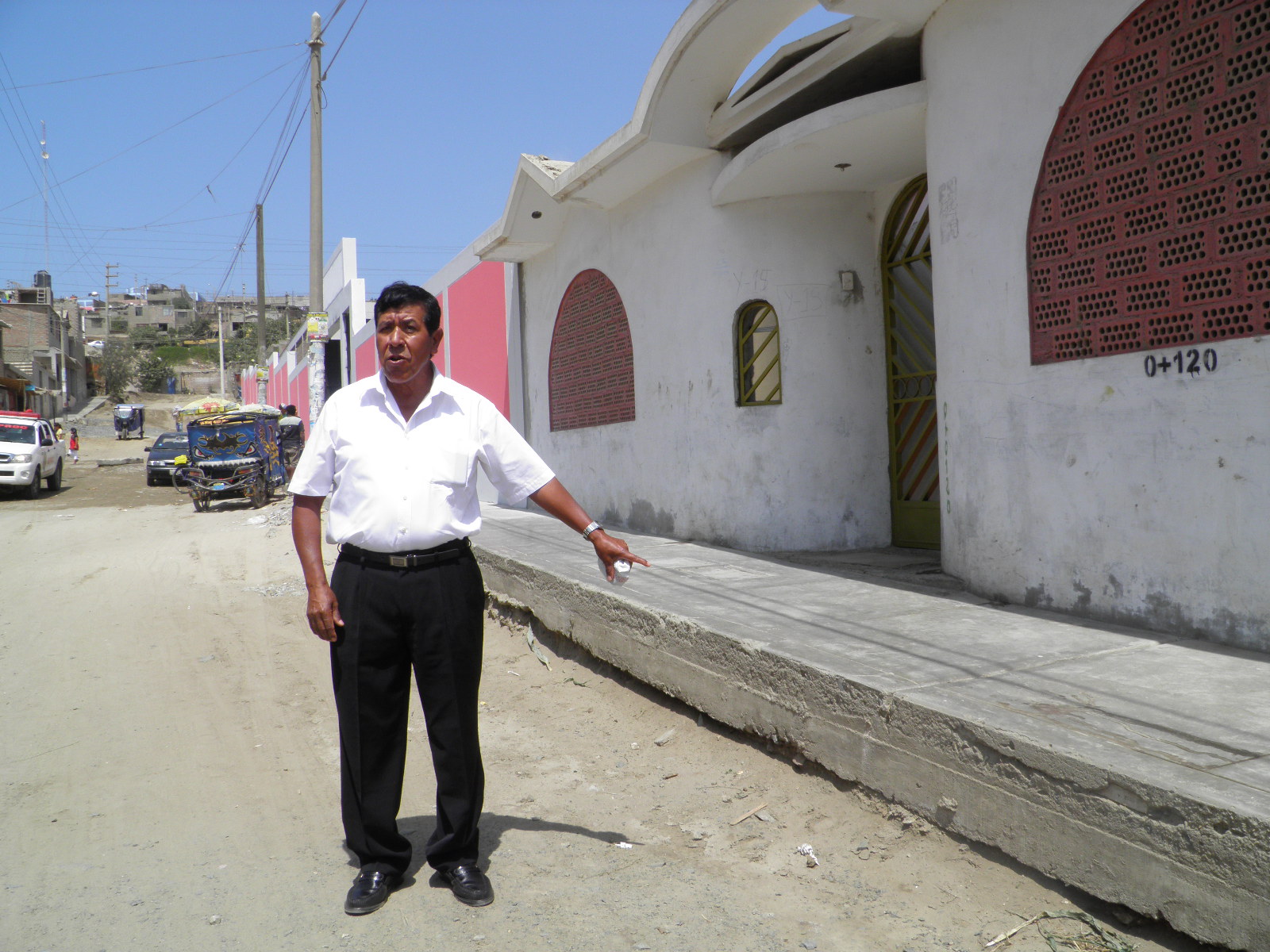 Chimbote: Reiteran pedido para que electa alcaldesa retome obra de pistas en “Esperanza Baja”