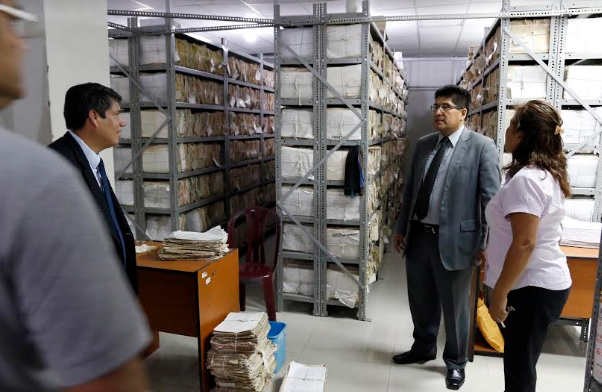 Presidente de Corte del Santa inspecciona infraestructura de locales institucionales