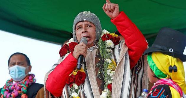 El 53,6 % de la población está de acuerdo con la vacancia a Pedro Castillo, según CPI