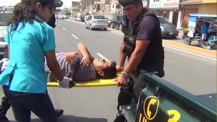 Joven atropellado por camioneta en avenida Anchoveta