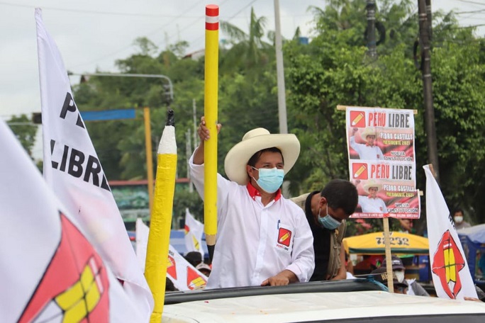  Cerrón amenaza a medios de comunicación tras ofrecimiento de Castillo de someterse a investigación