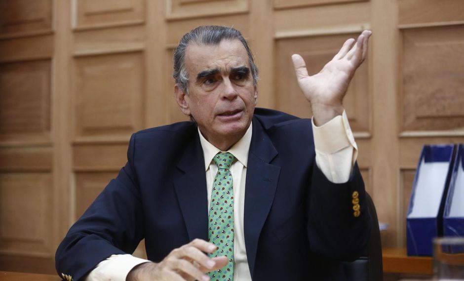 Olaechea reconoce que hubo “abuso de autoridad” más no “golpe  de Estado” de parte del Ejecutivo