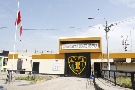 Mototaxista acusado de tocamientos a dos  mujeres es enviado a Penal de Cambio Puente 