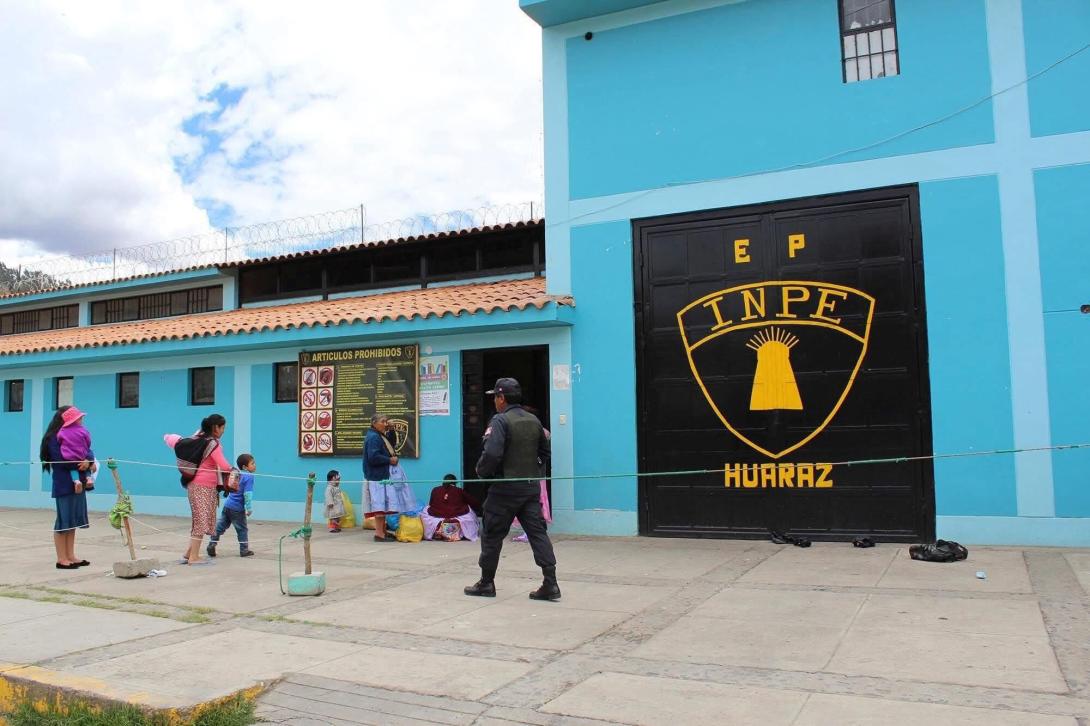 Áncash:dictan prisión preventiva para cinco agentes del INPE por tortura contra interna 