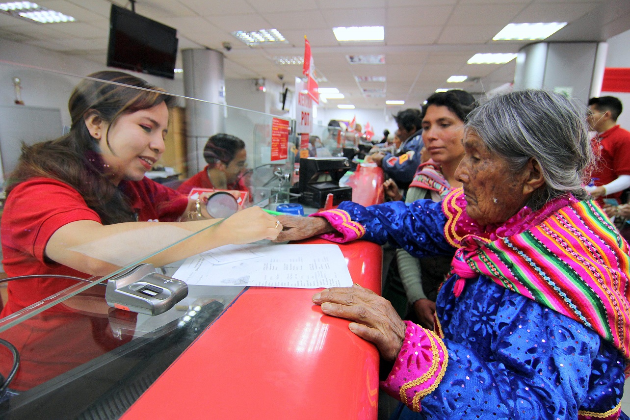 Pensión 65 cierra año con más de 561 mil usuarios en 1874 distritos del  país