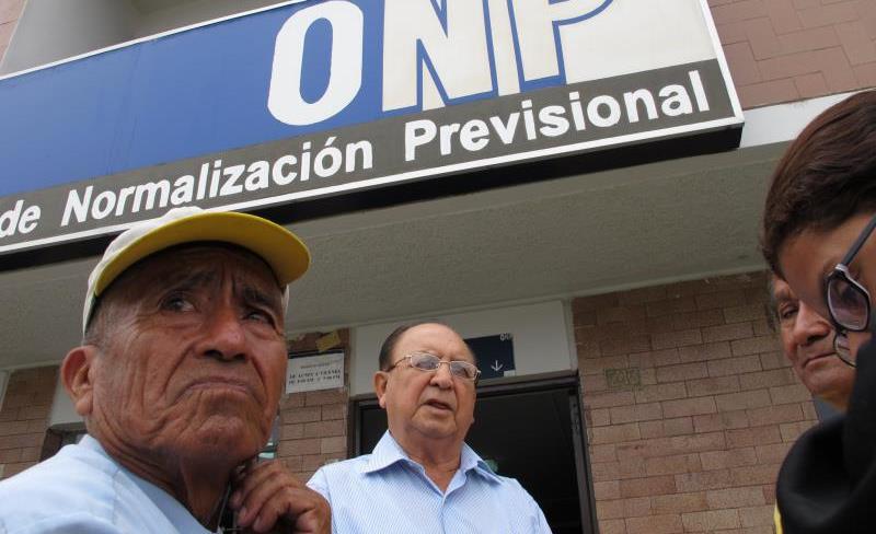 Advierten a pensionistas de las modalidades de estafa durante fiestas patrias