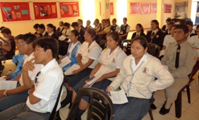 Inició Programa Escolar de Periodismo Digital de Chimbotenlinea 2012