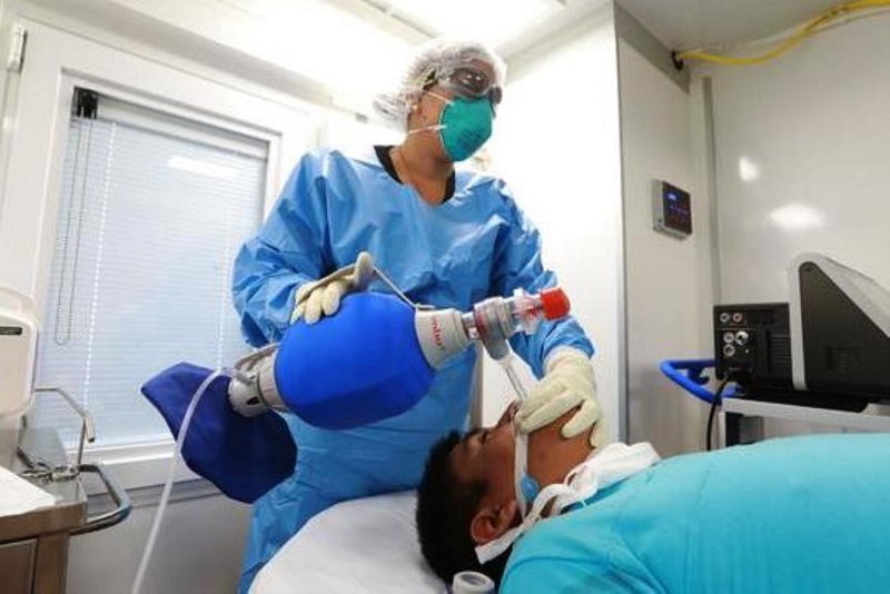 Gobierno aprueba bonificación extraordinaria de S/ 720 a personal de salud