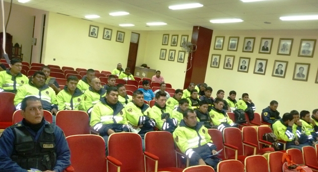 Capacitan a personal de Serenazgo para enfrentar la delincuencia