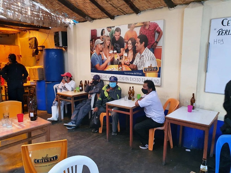 Intervienen a 17 personas consumiendo licor en el local "La Perla del Norte"