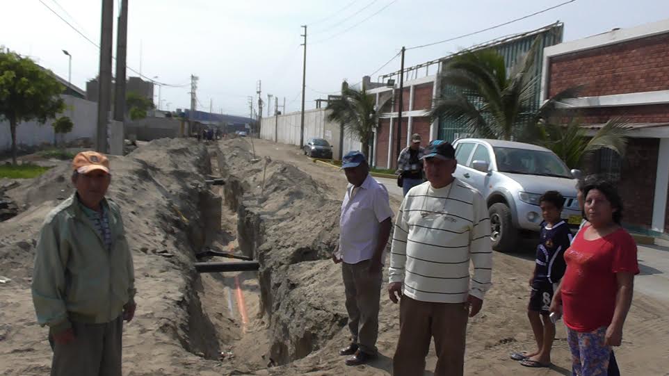 Chimbote: pesquera pretendería acoplar sus tubos a redes de desagüe en “27 de Octubre”