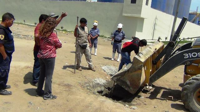  Chimbote: clausuran 8 buzones que pesqueras y anuncian tapeado de otros 20 