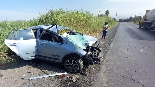 Casma: auto con tres ocupantes se despista y da vueltas de campana en la Panamericana Norte