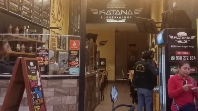 Chimbote: multan a restaurante porque trabajadores no contaban con carné sanitario