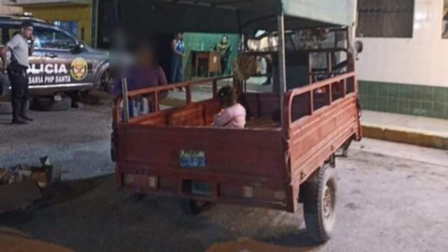 Chimbote: recuperan moto carguera robada en carretera de acceso a Chuquicara