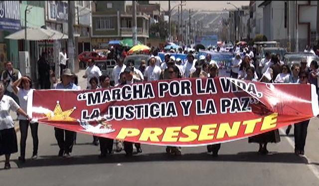 "Debemos aplicar el pensamiento social de la Iglesia cuando votamos", dice sacerdote en Chimbote