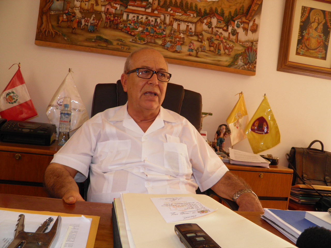 Chimbote: monseñor Piorno pide respeto para la población que protesta en las calles 