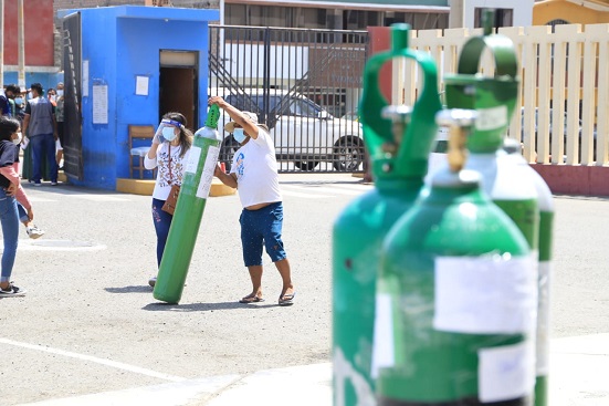 Alcalde Briceño supervisó instalación de segunda planta de oxígeno medicinal en el Centenario