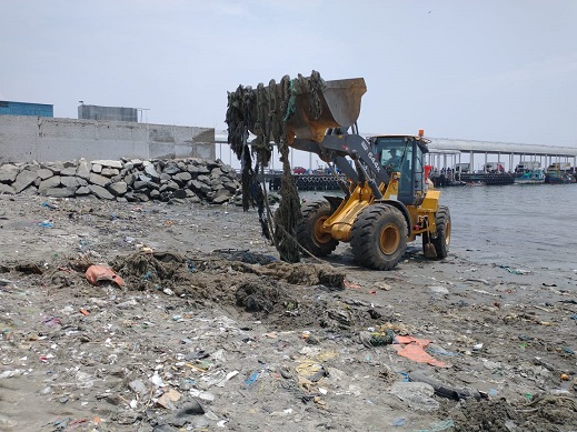 Chimbote: más de 30 toneladas de desperdicios se recogió en campaña de limpieza en playa La Caleta