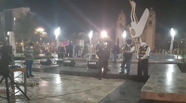 Intervienen festival navideño que realizaba alcalde de Nuevo Chimbote con aglomeración de personas