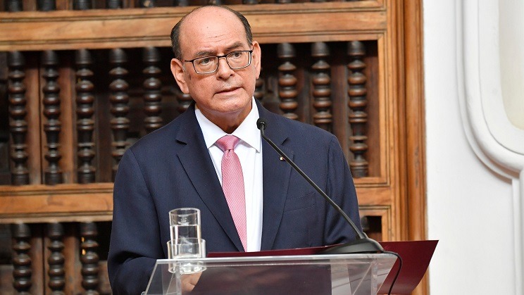 Congresistas recolectan firmas para presentar moción de interpelación contra el canciller César Landa  