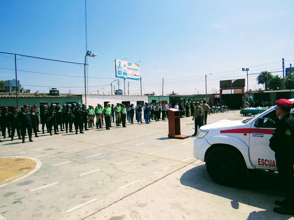 Agentes de la Divipol- Chimbote resguardan 26 iglesias por festividades de Semana Santa 